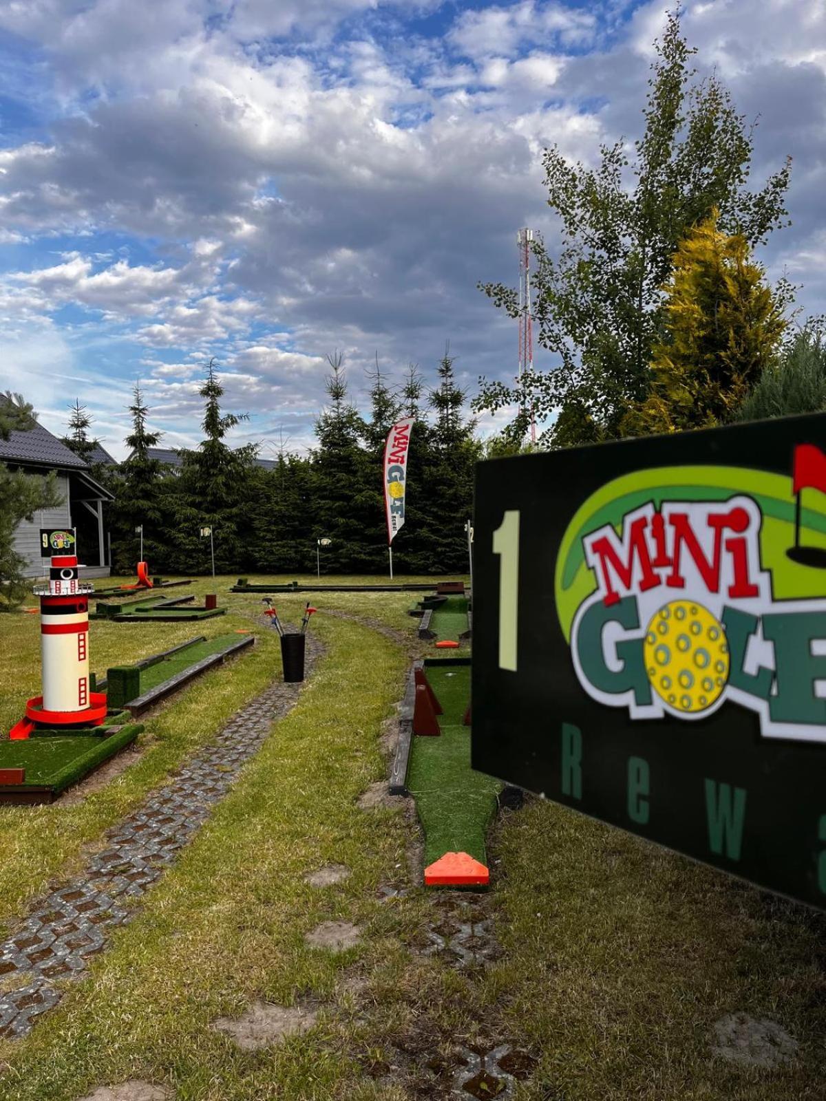 Villa Honoratka Z Prywatnym Polem Do Gry W Mini Golf レバル エクステリア 写真
